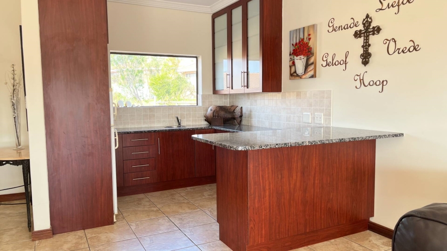 6 Bedroom Property for Sale in Hartenbos Heuwels Western Cape